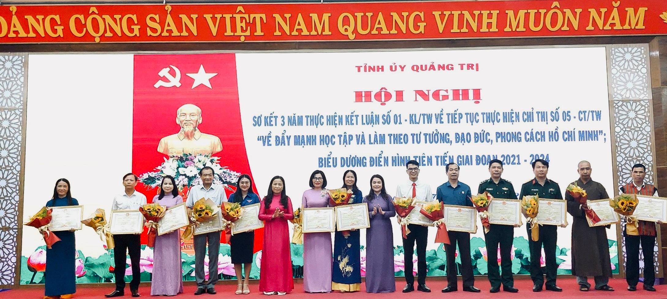 ĐẢNG BỘ XÃ VĨNH Ô THỰC HIỆN NGHIÊM TÚC KẾT LUẬN SỐ 01-KL/TW NGÀY 18/5/2021 CỦA BỘ CHÍNH TRỊ